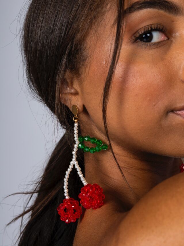 Toda a beleza e delicadeza dos nossos brincos 🍒🌻

▪️39,90€